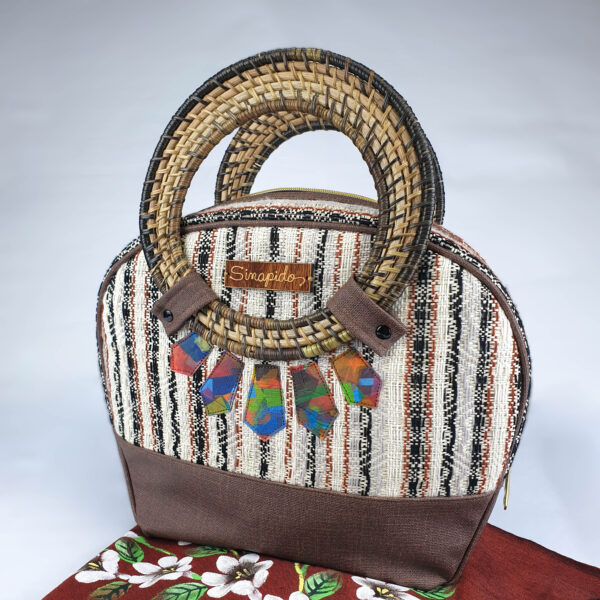 Maanyag Handbag